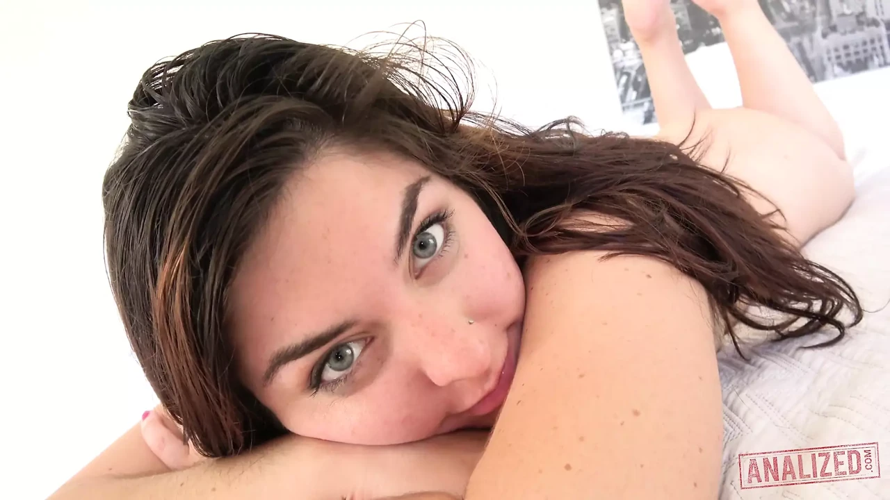 Analized - Keira Croft Doggy Style with James Deen