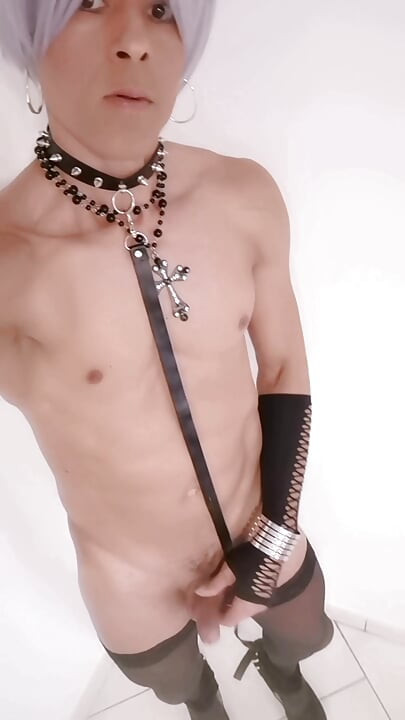 Francouzská sissy, roztomilá malá, mírně SM