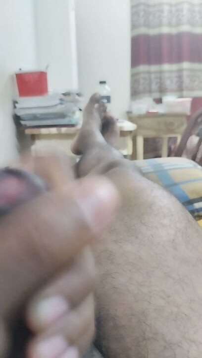 Sesi Solo Intens Suman - Performa Batang Merah Tebal yang Keras Berakhir dengan Ejaculation Besar