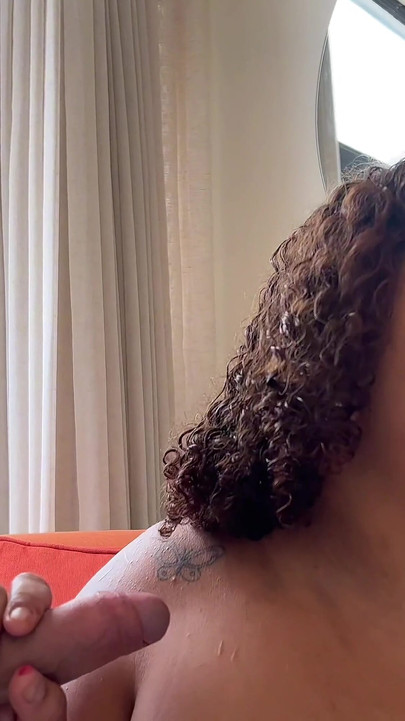 ลูกเรือบ้านผัวชอบให้เมียมีชู้เย็ดหีของผู้หญิงที่แต่งงานแล้วขนาดบวก