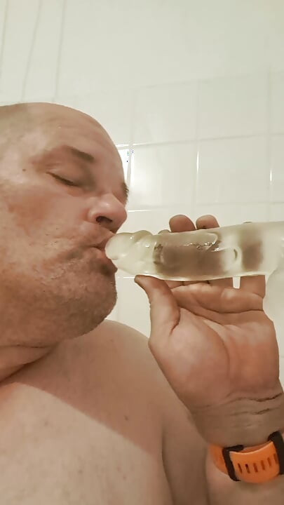 Who wants me to suck his glans?
