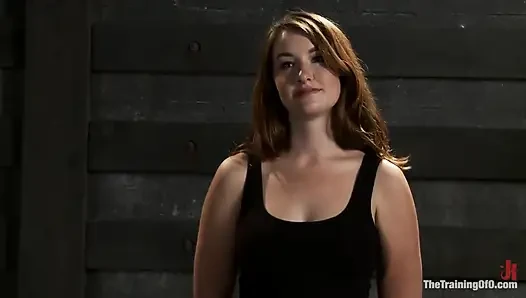 Sophia Lauryn test edilen ilk kez gerçek esaret ve yoğun orgazm yaşıyor!