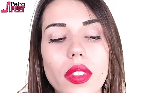 Smoking and face fetish with amazing teen