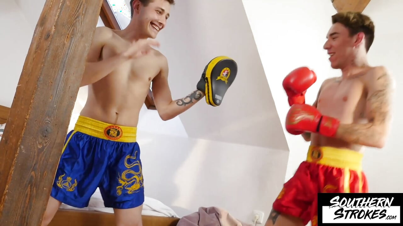 SOUTHERNSTROKES 纹身罗马卡佩里尼与埃文诺瓦克上床