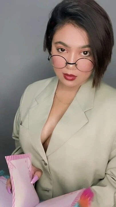 Bustier Boss ever