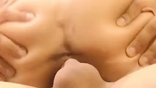Sıska Rus sarışın yüze boşalmak için sikiliyor