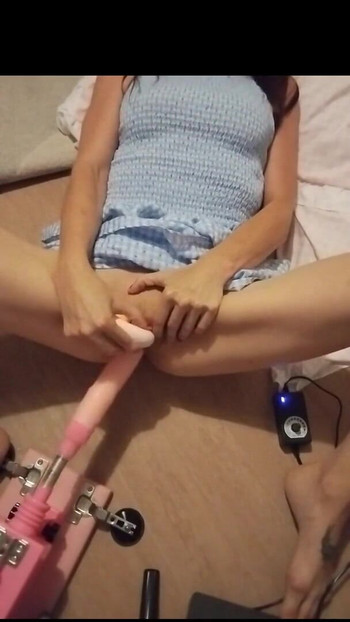 Emotivni trenutak iz "Gledaj kako me jebena mašina žestoko tuca dok ne špricam"
