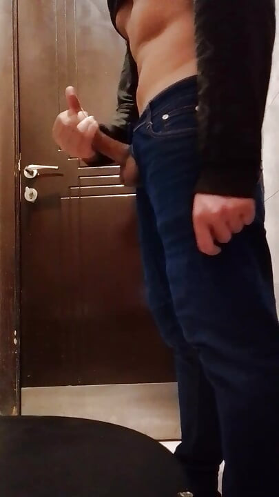 Indian Young Boy Masterbating in Her Bathroom H.j - Hemoshovel