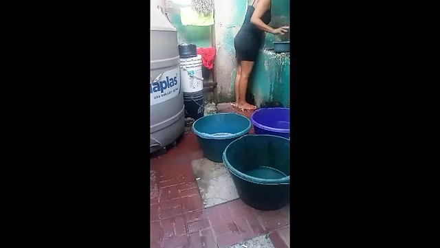 Indian stepmother was washing clothes, I want seeing her delicious ass and I secretly fucked her