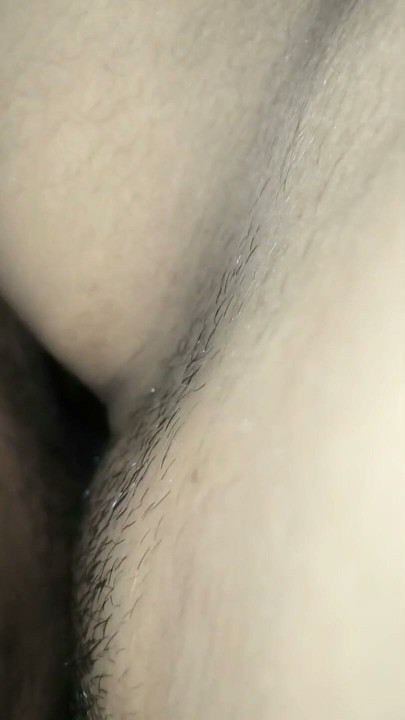 Nisha bhabhi beni eve çağırdı ve kocası evden çıkınca onunla seks yaptı | Bölüm 1