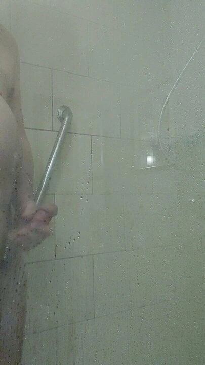 사정하는 호텔 샤워