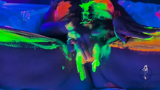 Выключение света, свечение