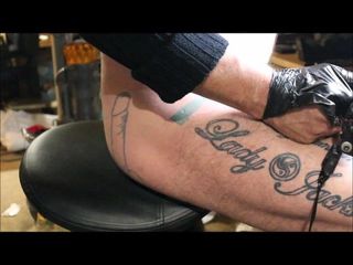 Татуированный пенис
