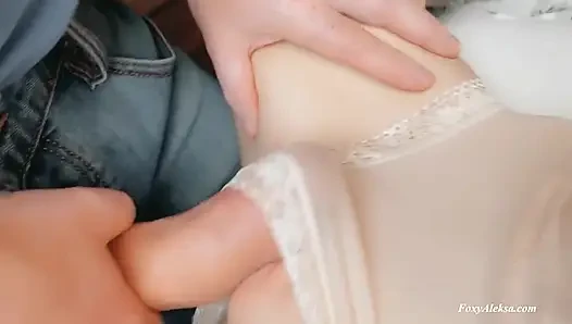 Ein Typ Reibt Sich Heiß an Meiner Kleinen Muschi Und Lässt Es Darauf Kommen - Ich Finde Das Lustig:)