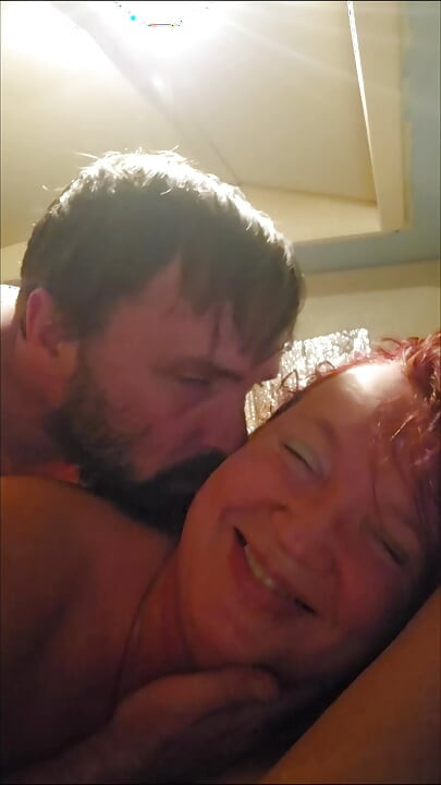 性感老婆要我在睡前把她填滿