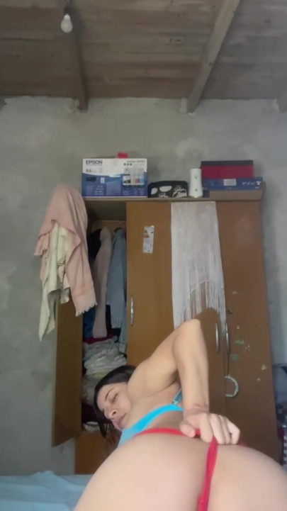 Selene, the sexy Latina, in very hot poses | Clip 1