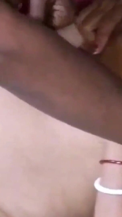 Desi bhabhiji ko uski pati ne hotel me hi chudai ki gaand aur discount do no ko bahut choda Hindi audio | Clip 2