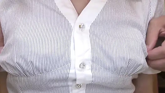 Сцена с нежными азиатскими крошками-1_Beautiful японская крошка с большими сиськами обожает жестко трахаться