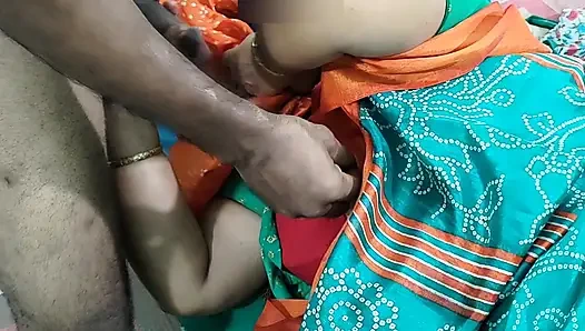 Step Sister and I Were Relaxing on the Bed When He Was Shocked to Think That I Suddenly Wanted to Have Sex with Him.