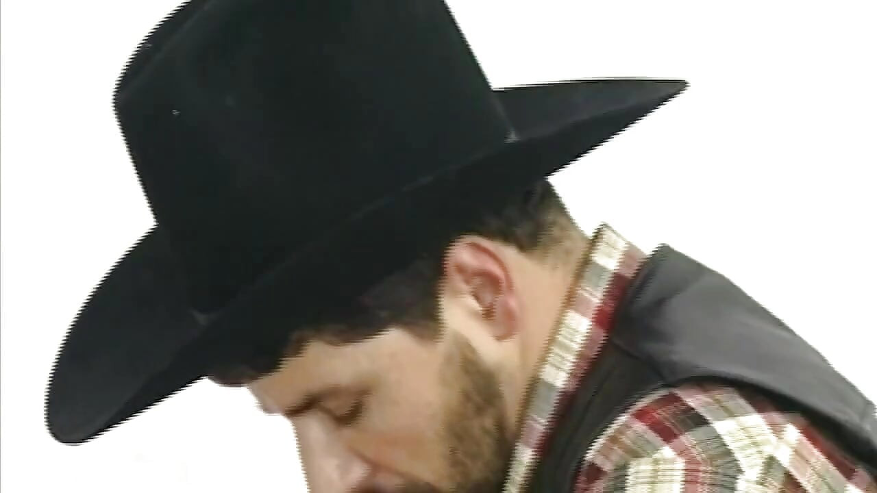 Patronunu evinde sikiyor