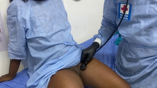 Routine, ärztliche untersuchung, stiefmutter wird am ende gefickt