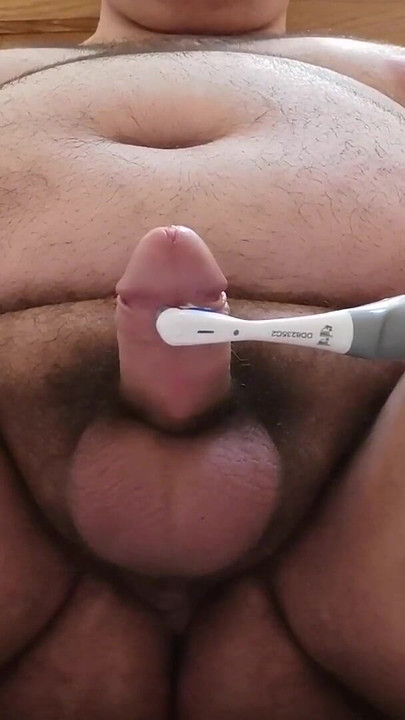 Must-see moment from "chubby guy cums with electric toothbrush"