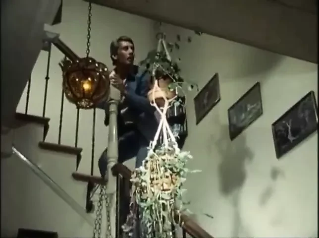 Easy Alice (1976) - kualiti lebih tinggi