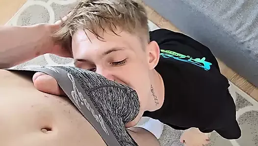 I fucked a sweet twink in my mouth and finished, deep throat