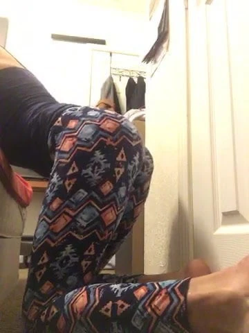 Taytlı twerk yapıyor