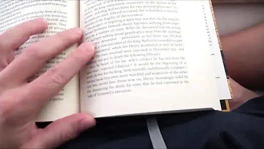 Annemin orta yaşlı seksi arkadaşının hamile bırakmasına yardım ediyor - Brianna Beach - Alex Adams