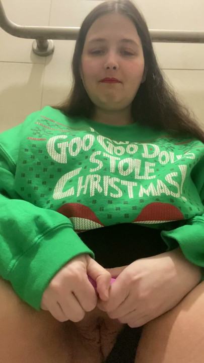 A failed attempt to otgasm due to a lady who took forever in the bathroom | Clip 1