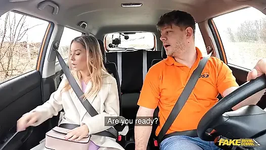 Fake driving school - straßenrage, gefolgt von grobem fick, glückliche bee kann nicht auf eine gesichtsbesamung warten