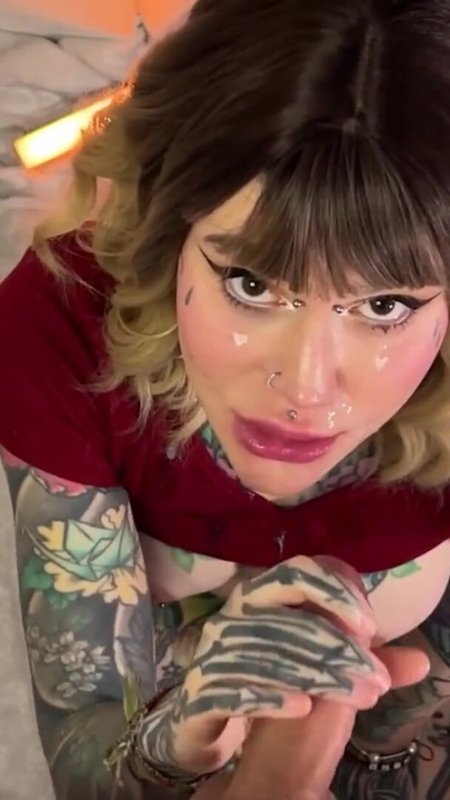 In the eye again? Gorgeous amateur blowjob with deepthroat and split tongue | Clip 3