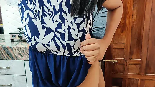 Aldatan ev hanımı mutfakta sikiliyor