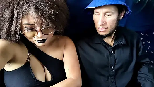 Pendler-Wunsch: Reife latina-MILF holt einen Fremden im Bus für eine unvergessliche Begegnung ab