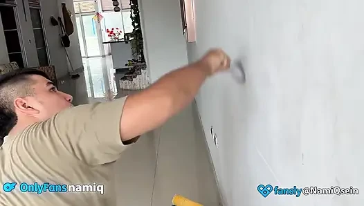 Hizmet çalışanımın iyi bir penisi var