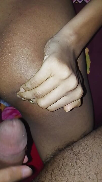 Dívka má sex se svým nevlastním bratrem Bangladéšské sexuální video zábava a užívejte si