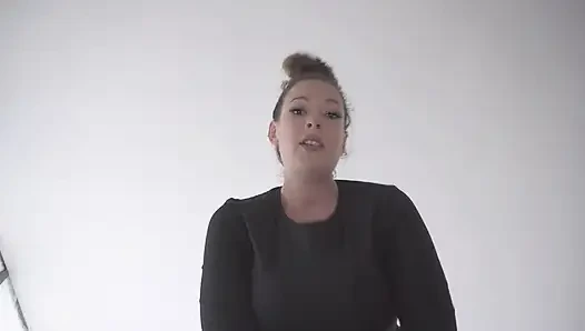 Adik tiri raksasa menemukan tempat persembunyianmu