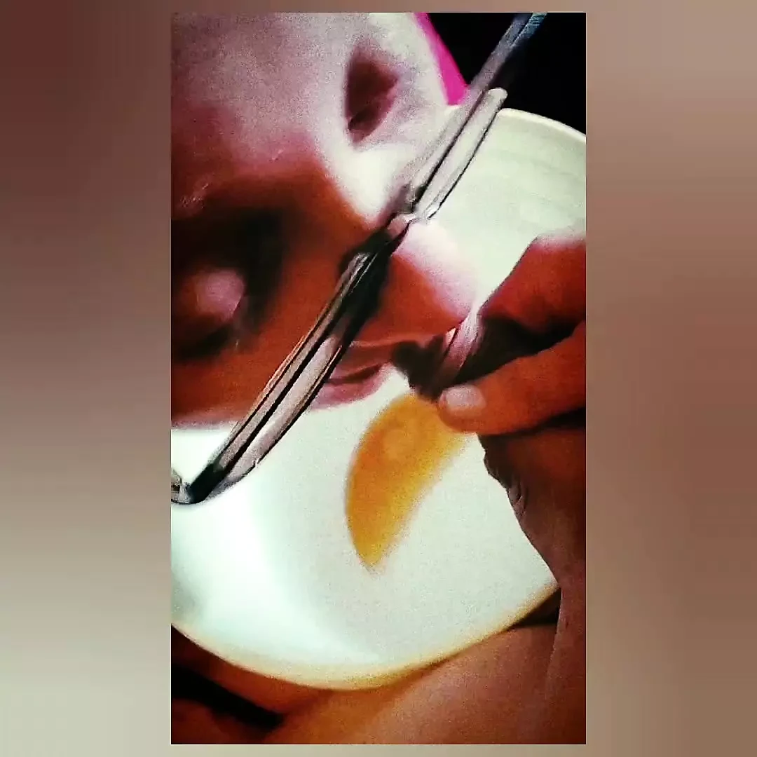Cachonda grandota toma Mick apuñala meando en su boca