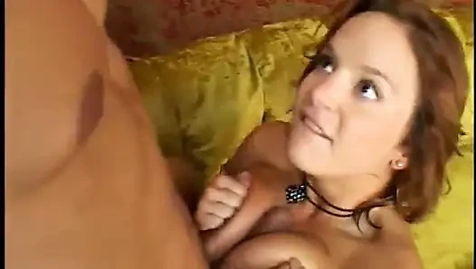 Büyük memeli erkek delisi gabriella sert domalarak sikişiyor