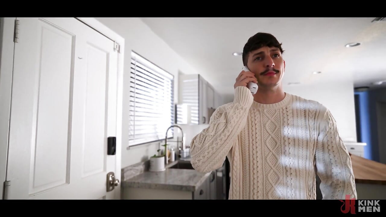 Scream: a Kinky Halloween Parody with Dante Colle and Michael Jackman
