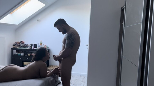 Esposa infiel al marido con la polla más grande