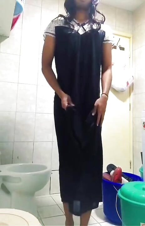 Crossdresser Handjob with Cumshot