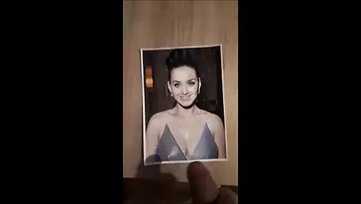 Katy Perry boşalıyor