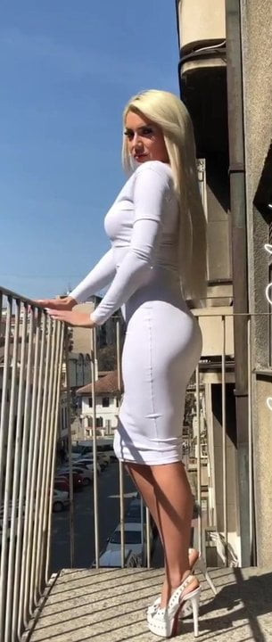 Amazing Jelena TIGHT ASS