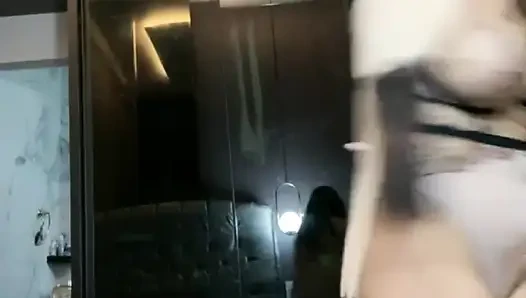 Индонезийский художник Бокеп Colmek мастурбирует