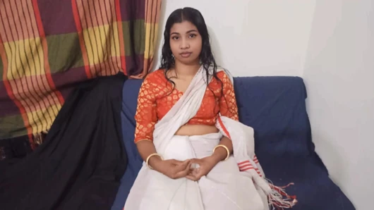 Desi village girl fuck horny pussy by fingering and showing boobs and play with fingering sex video enjoying my sex video
