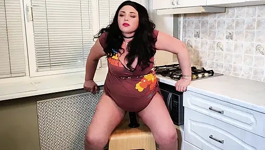 Stepson gives his stepmom extreme pleasure