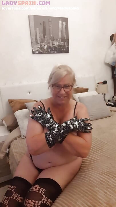 Naughty Fina Uses Gloves to Touch Herself