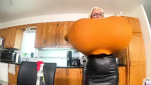 Magic Cleaning Spray! I Would Never Have Thought That a Cleaning Product Could Make My Breasts Grow While